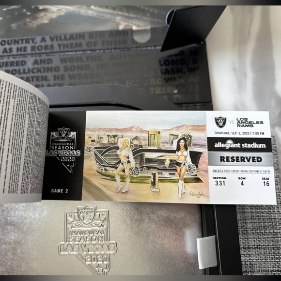 Las Vegas Raiders 2020 Allegiant Stadium Inaugural Season Ticket Gift Box - Picture 9 of 16